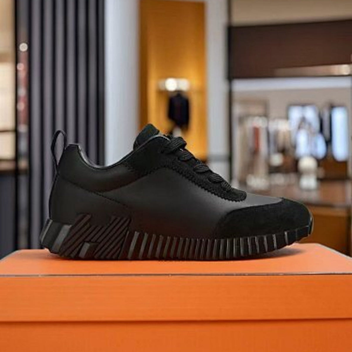 Hermès Casual Sneakers