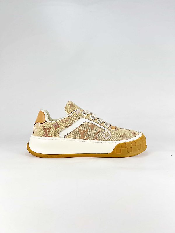 Louis Vuitton Squad Sneaker